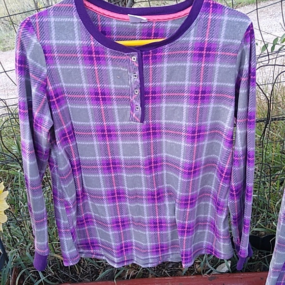 Pajama Set - Picture 2 of 7